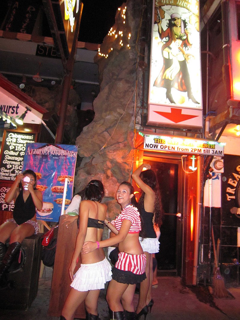 Doorlgirls One Eyed Wench